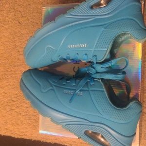 Girl's Youth Size 3 Skechers Street Neon Blue Shoes